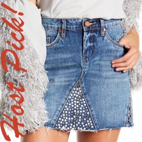 BLANK NYC New Stud Embellished Denim Jean Skirt 'WAY BACK WHEN' Mini CHICπHPx2 - Picture 3 of 17